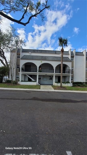 122 N Kings Avenue - Photo 1