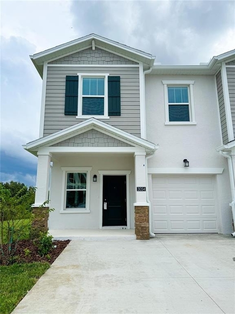 3054 Chantilly Drive - Photo 1