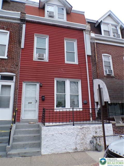 111 Ridge Avenue - Photo 1