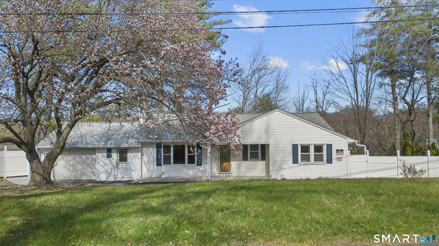 9 Daniel Road - Photo 1