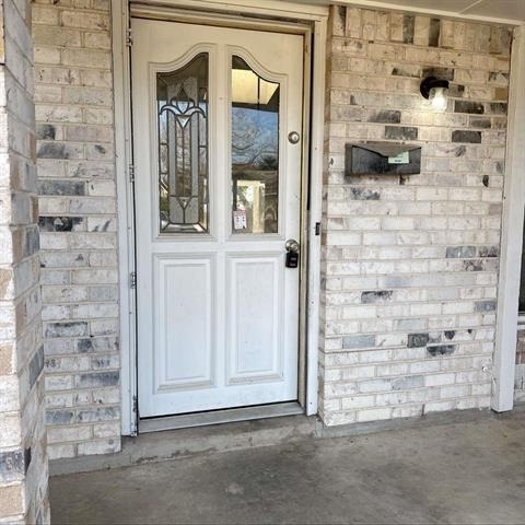 422 Woodmere Drive - Photo 1
