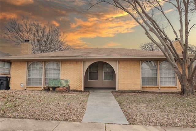527 Crowley Road - Photo 1
