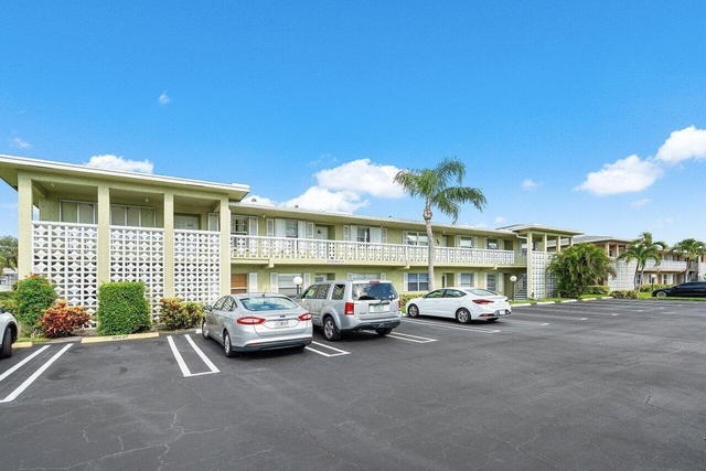 1021 Flame Vine Avenue - Photo 1
