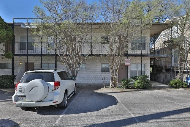 710 E Dean Keaton St - Photo 1