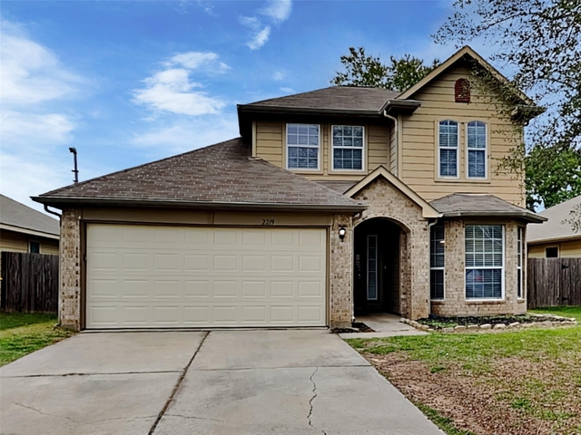 2219 Shady Pine Drive - Photo 1