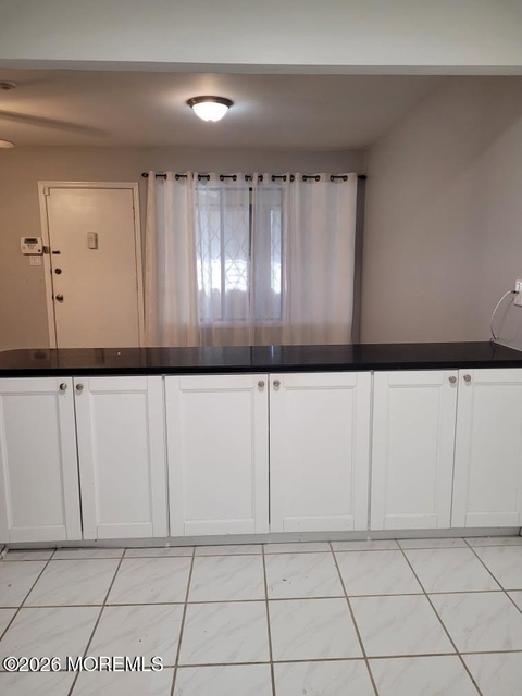 115 Amberly Drive - Photo 1