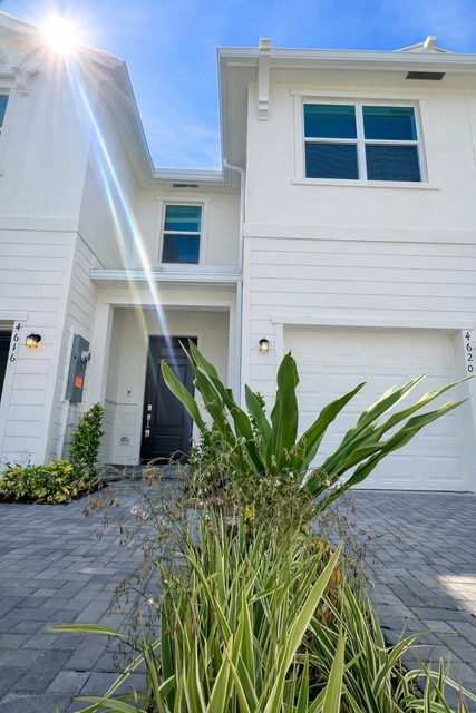 4616 Hollister Avenue - Photo 1
