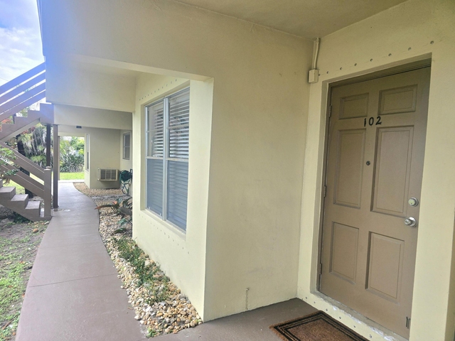 3030 Nw 43rd Terrace - Photo 1