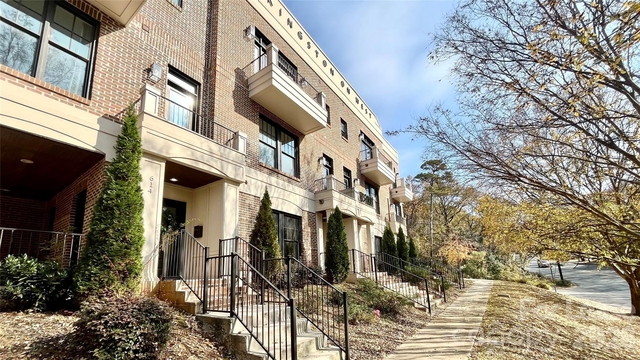 610 West Boulevard - Photo 1