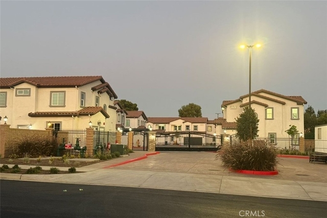 15909 Merrill - Photo 1