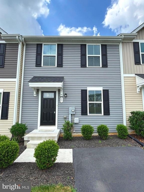 57 Sebago Place - Photo 1