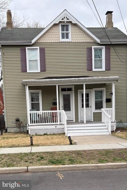 124 Dey Street - Photo 1