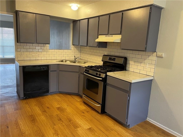 105 Meteor Dr - Photo 1