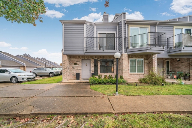 3831 Landmark Drive - Photo 1