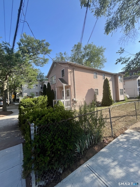 92 Arch Street - Photo 1