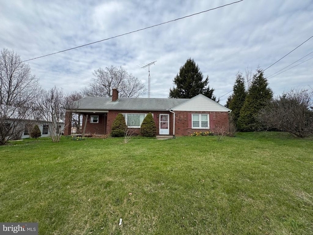 1018 Lancaster Pike - Photo 1