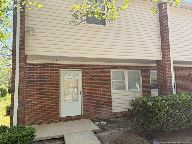 713 North Street - Photo 1
