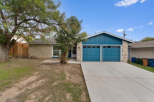 2532 Chaparral Trl - Photo 1