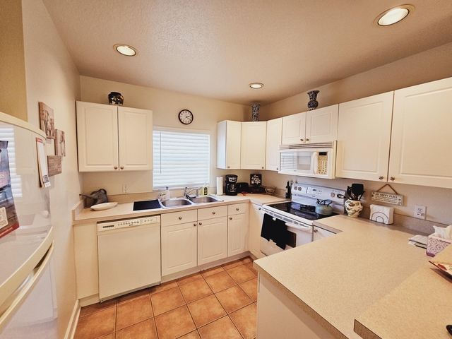 180 Portside Avenue - Photo 1