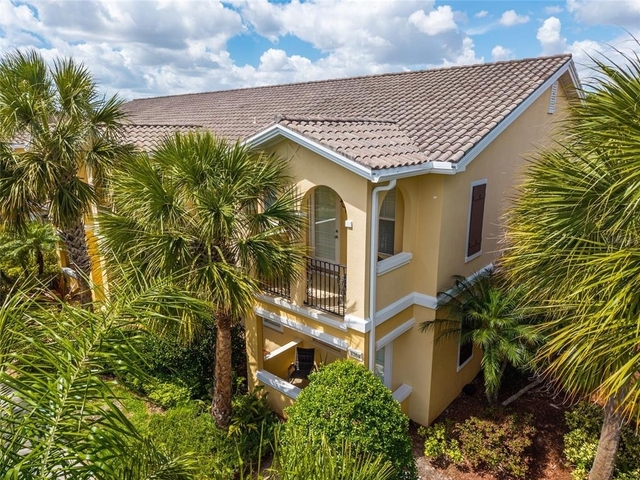 1564 Napoli Drive W - Photo 1