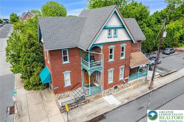 146 W Broad Street - Photo 1