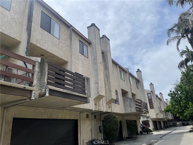 511 Pomelo Avenue - Photo 1