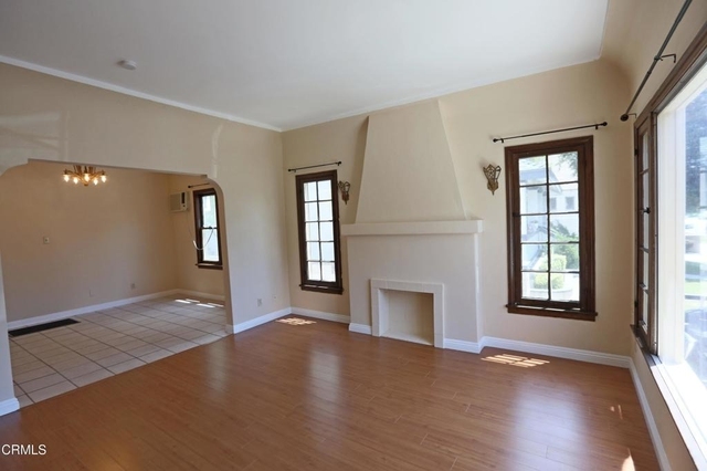 126 S Olive Avenue - Photo 1