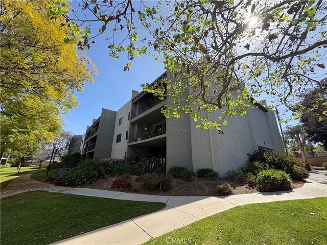 246 E Fern Avenue - Photo 1