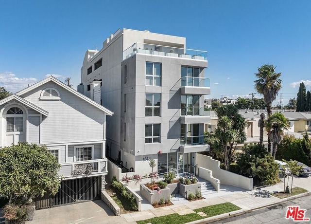 1814 Federal Avenue - Photo 1