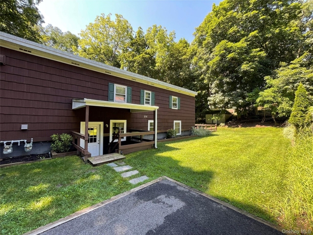 328 E Broadway - Photo 1