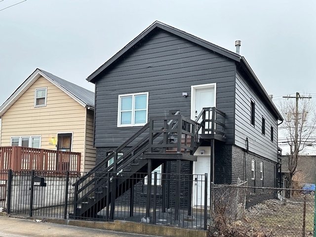 1937 W Grand Avenue - Photo 1