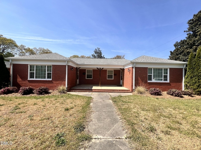 807 N Ellis Avenue - Photo 1
