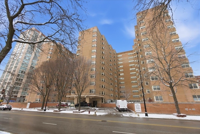 5630 N Sheridan Road - Photo 1