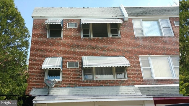 205 E Erica Place - Photo 1