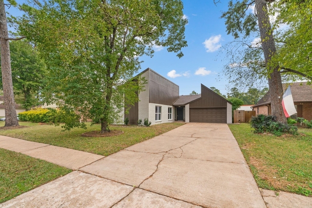 15034 Rose Valley Drive - Photo 1
