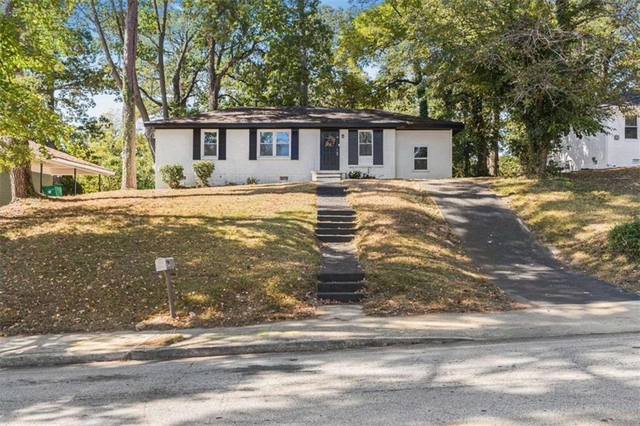 2905 Gresham Road - Photo 1