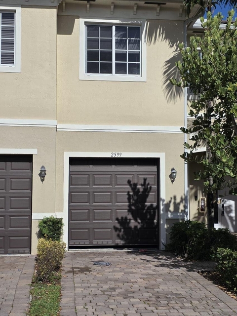 2615 Sw 81st Terrace - Photo 1