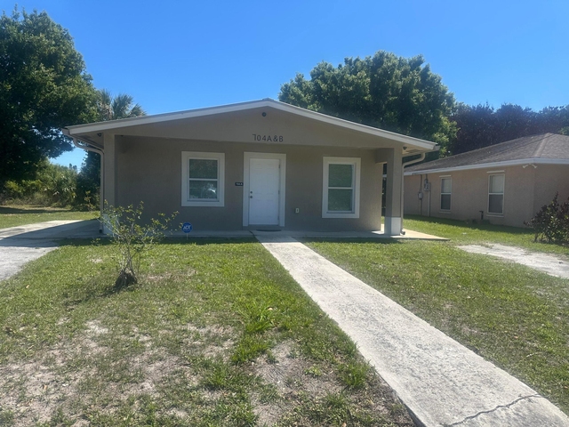 704 N 18th Street - Photo 1