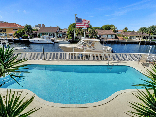 2866 Ne 30th Street - Photo 1