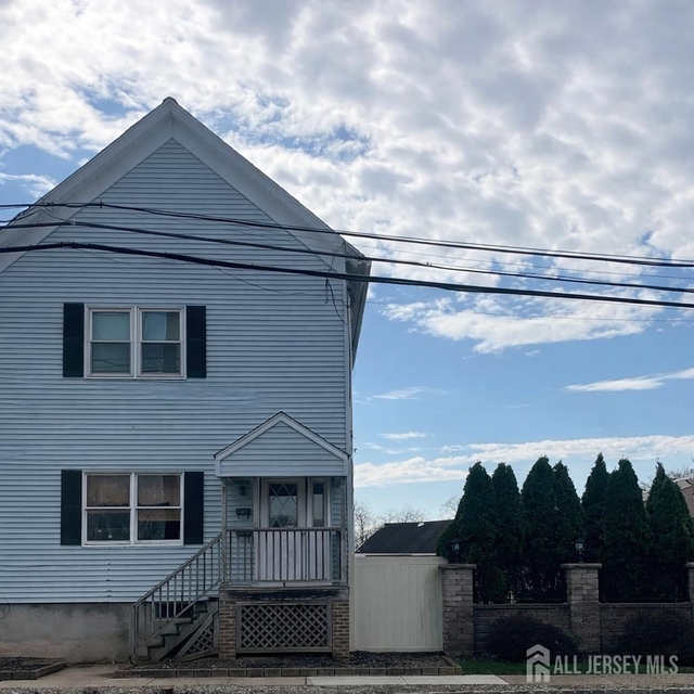 110 Oak Tree Avenue - Photo 1