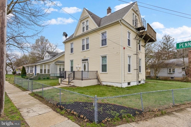 638 Pennsylvania Avenue - Photo 1