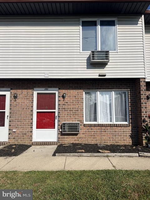 138 Alice Ann Street - Photo 1