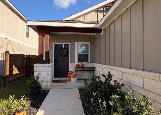 112 Bennington Dr - Photo 1