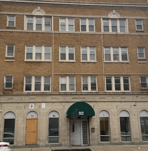 312 N Central Avenue - Photo 1