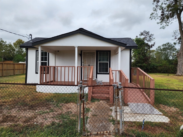 8215 Easter Street - Photo 1