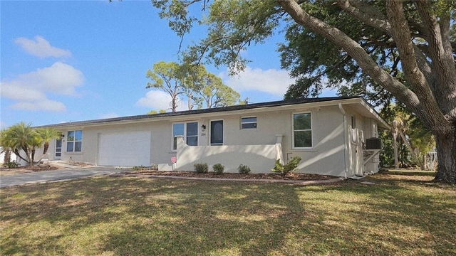 284 Rotonda Boulevard W - Photo 1