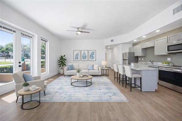 100 N Dewey Street - Photo 1