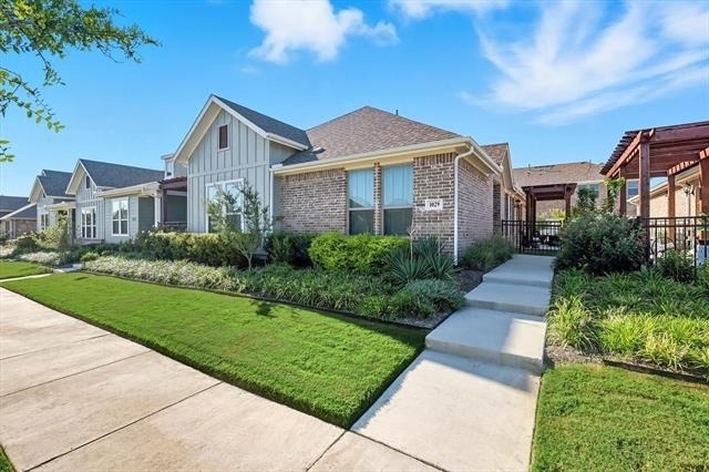 1029 3rd Street - Photo 1
