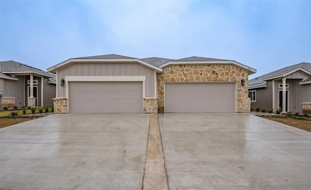 656 Wheatfield Drive - Photo 1