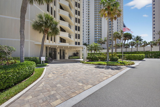 2800 N Ocean Drive - Photo 1